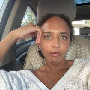 Meet your Posher, Aly